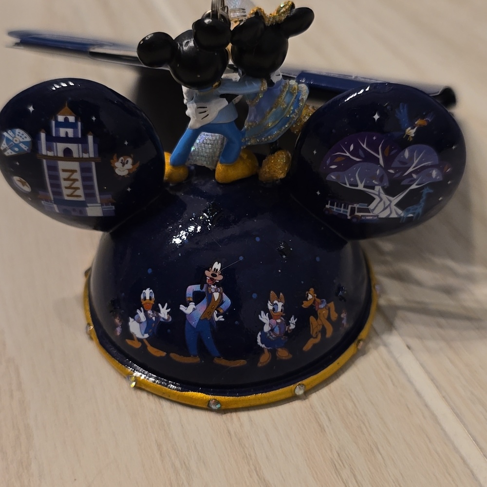 NWT WALT DISNEY WORLD 50TH ANNIVERSARY MICKEY & MINNIE LIGHT UP EAR ORNAMENT - Picture 3 of 7